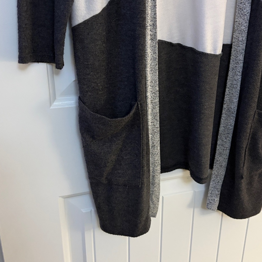 Maurices Gray and Black Open Front Cardigan - Picture 2 of 3